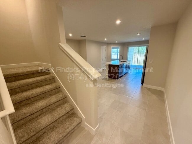 Foto del edificio - 55 Gaston Ct