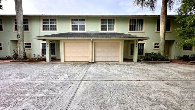 Building Photo - 13876 York Court, Wellington, FL 33414