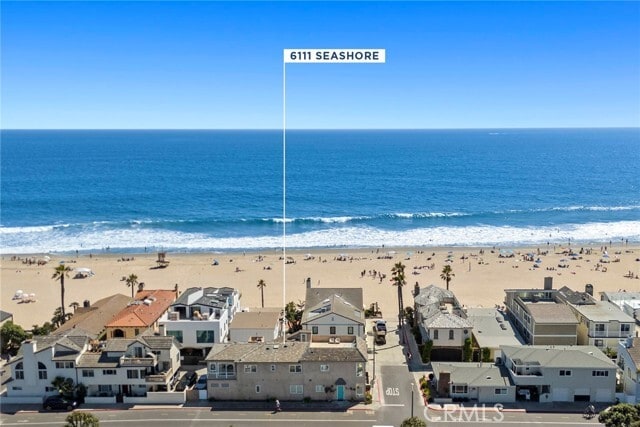 Building Photo - 6111 Seashore Dr