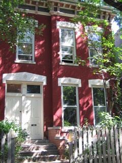 Primary Photo - 2022 W Potomac Ave