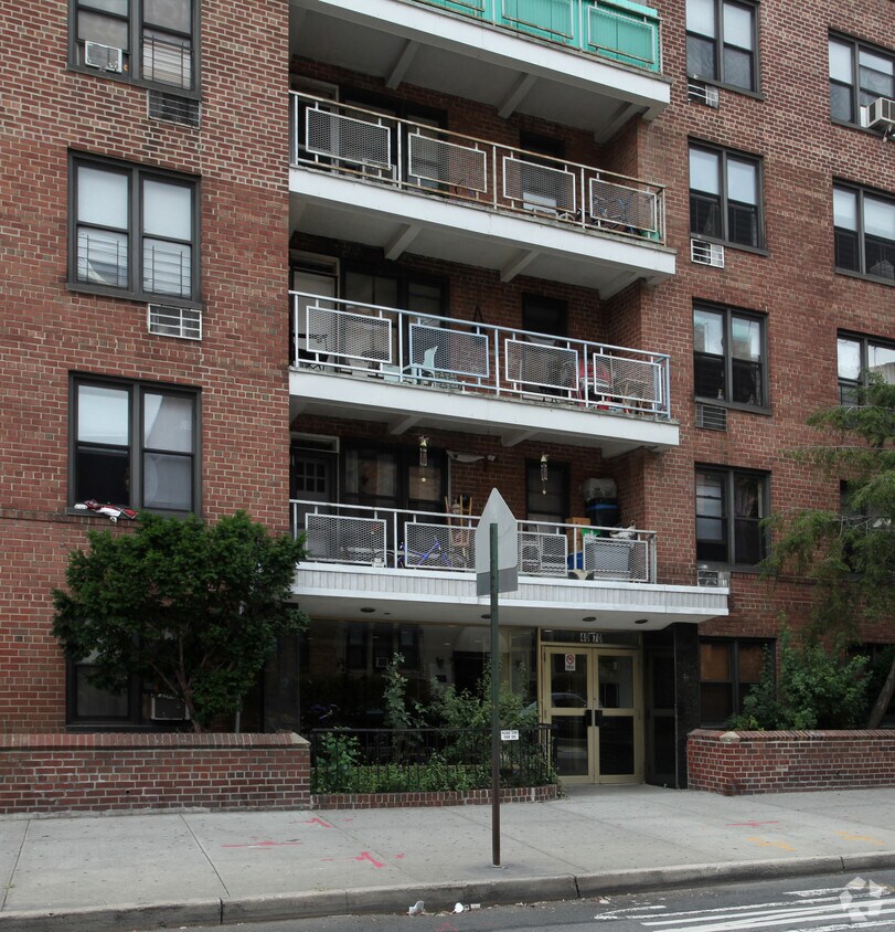 Foto del edificio - 40-70 Hampton St