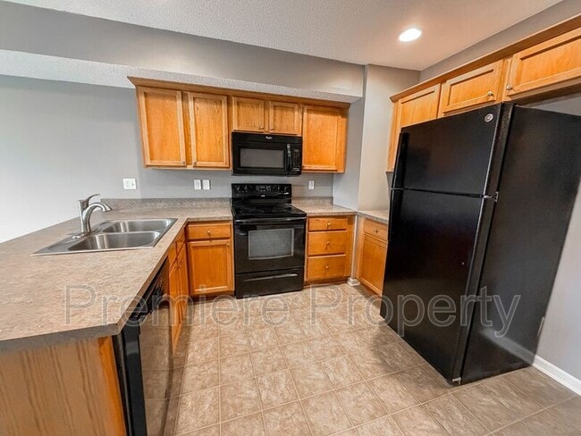 Foto del edificio - 264 N Hedge Ln