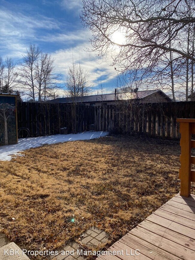 Building Photo - 3 br, 2 bath House - 707 Weber