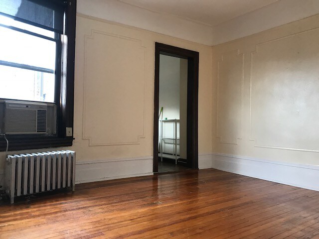 Building Photo - 327 Bedford Ave