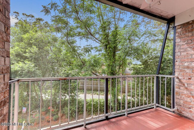 Foto del edificio - 5201 Atlantic Blvd