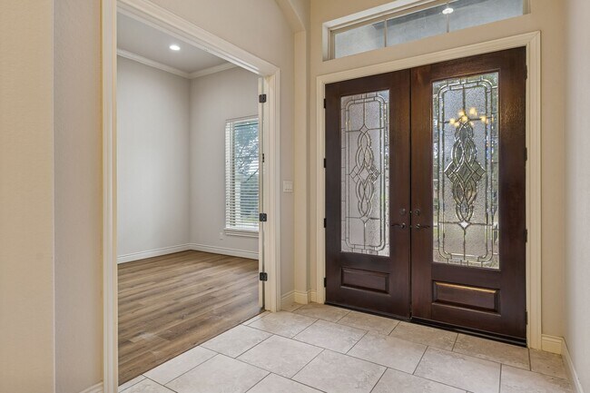 Foto del edificio - 944 Wilderness Oaks