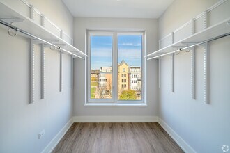 Building Photo - Marbella of Lemont