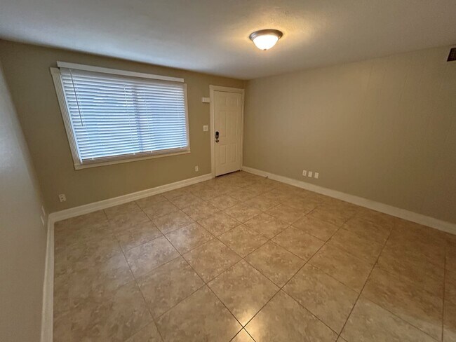 Foto del edificio - 15218 N 38th St