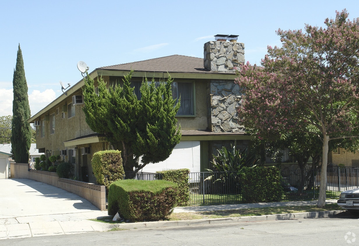 Primary Photo - 104 N Valencia St