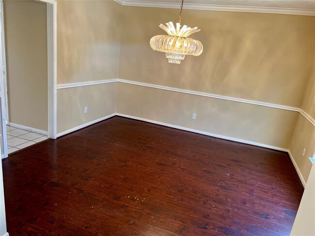 Building Photo - 17306 Sandy Cliffs Dr