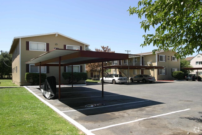 Building Photo - Cambridge Estates