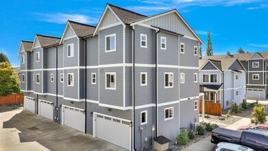 Building Photo - 5690 Sunstone Pl