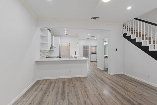 Foto del edificio - 1307 Kinney Ave