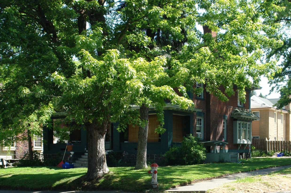 Primary Photo - 927 S Adams St