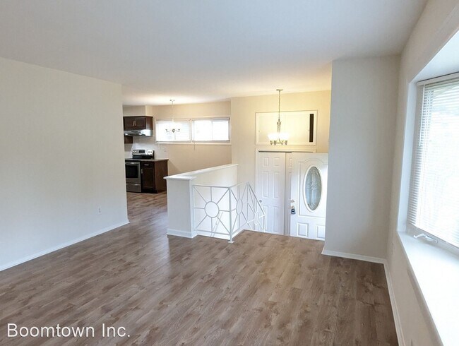Building Photo - 4 br, 2.5 bath House - 2621 Cory Terrace