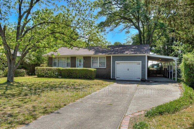 Building Photo - 2112 Providence Dr