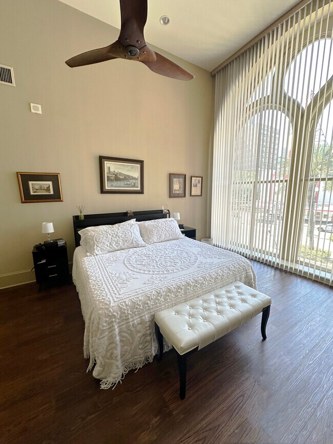 Primary Bedroom - 1201 Canal St
