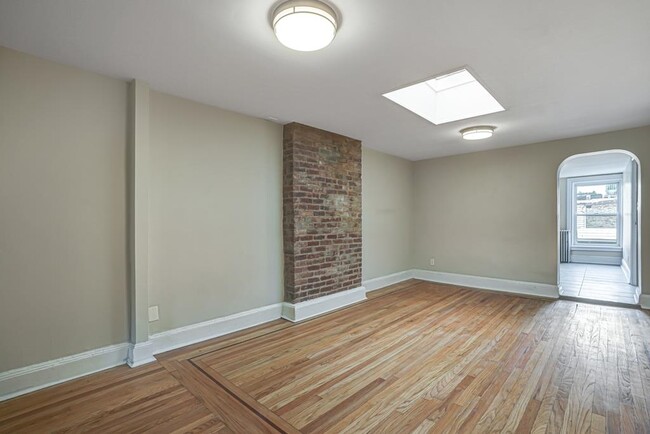 Foto del edificio - 645 Jersey Ave