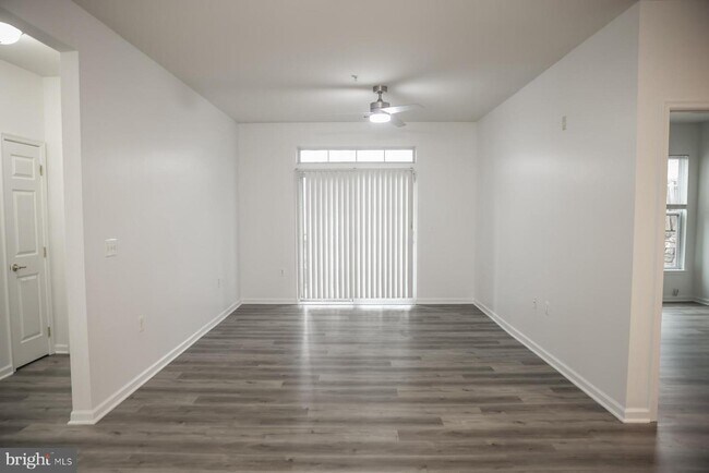 Foto del edificio - 1311 Karen Blvd