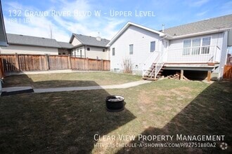 Building Photo - 132 Grand River Blvd W