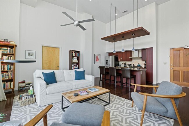 Foto del edificio - 1600 Barton Springs Rd