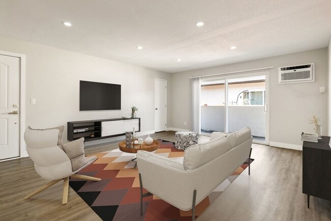 Building Photo - Kling Trio Apartments