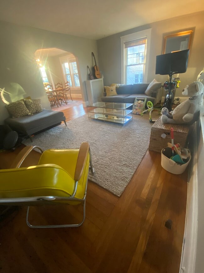 Building Photo - 63 Savoy St