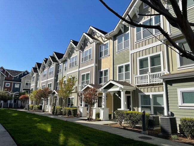 Foto del edificio - 1915 Aberdeen Ln