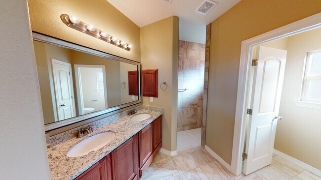 Foto del edificio - 6757 Ixtapa Pl