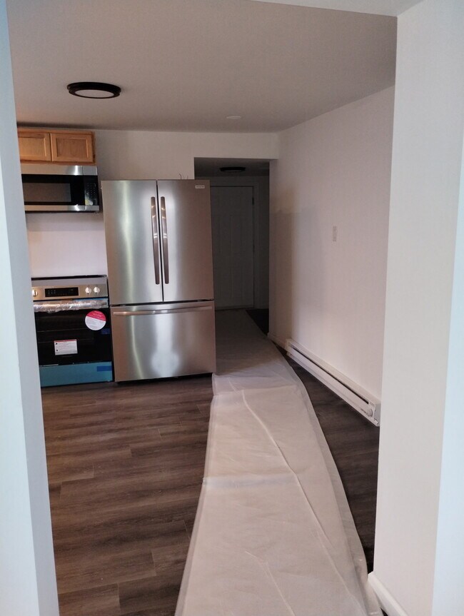 Building Photo - 2119 W Norwegian St