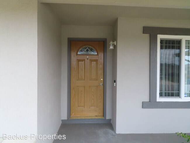 Building Photo - 3 br, 2 bath House - 135 Lakewood Dr.