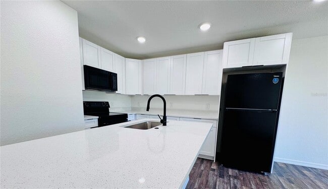 Foto del edificio - 27063 Washington St