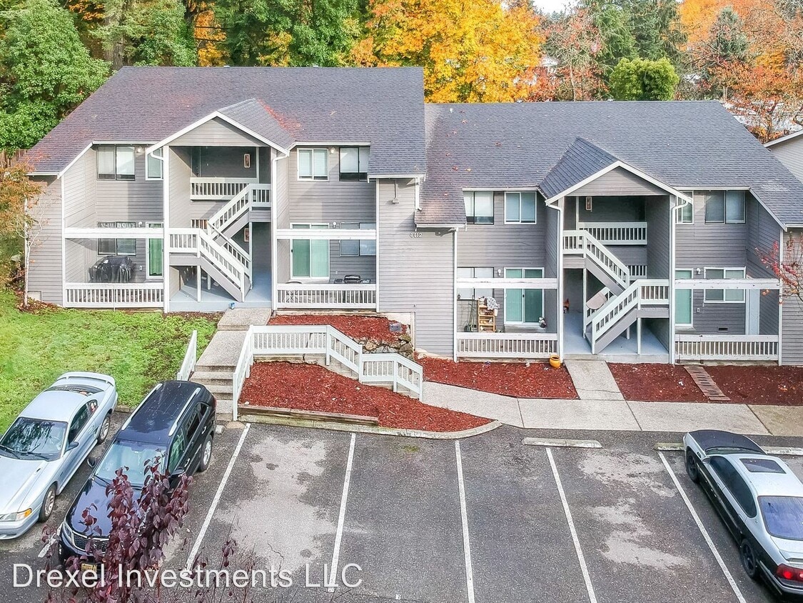 Primary Photo - 4412 NW Wedgewood Ln