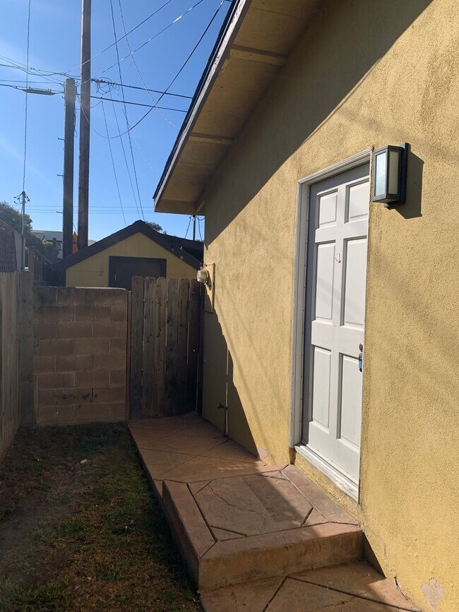 Foto del edificio - 3 + 1 Charming Home in the heart of Midtow...