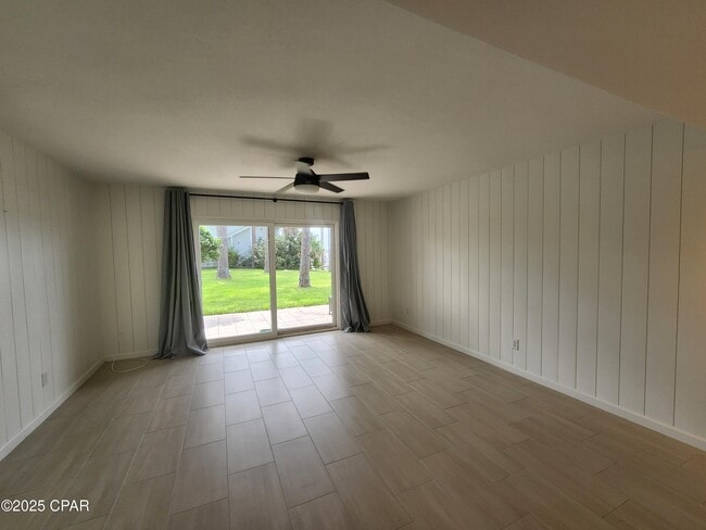 Building Photo - 6901 N Lagoon Dr