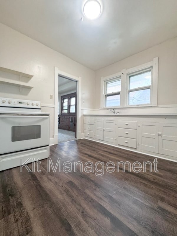 Foto del edificio - 4158 Commonwealth Ave