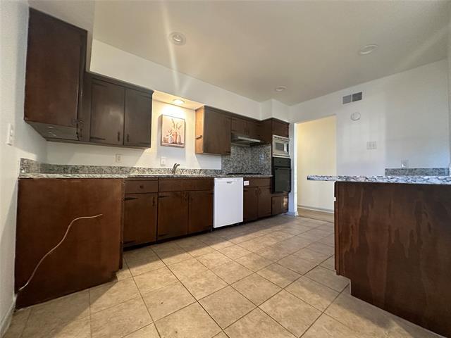 Building Photo - 716 Timberlake Cir