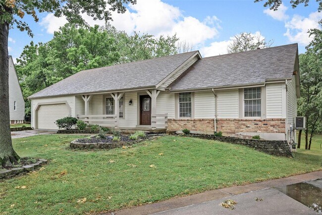 Building Photo - 15699 Iron Lake Ct