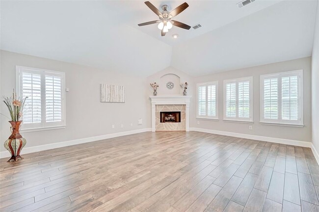 Building Photo - 3926 Heritage Colony Dr
