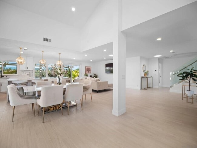 Building Photo - 11748 Via Chona