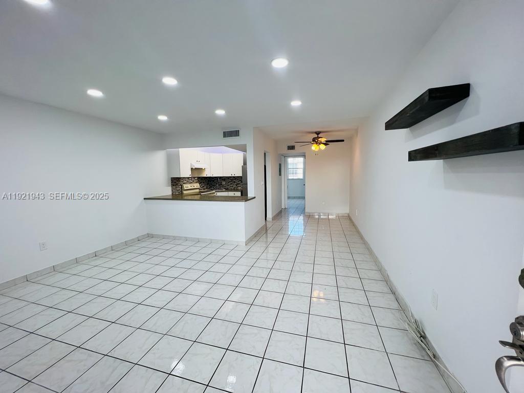 Foto principal - 1780 79th Street Causeway