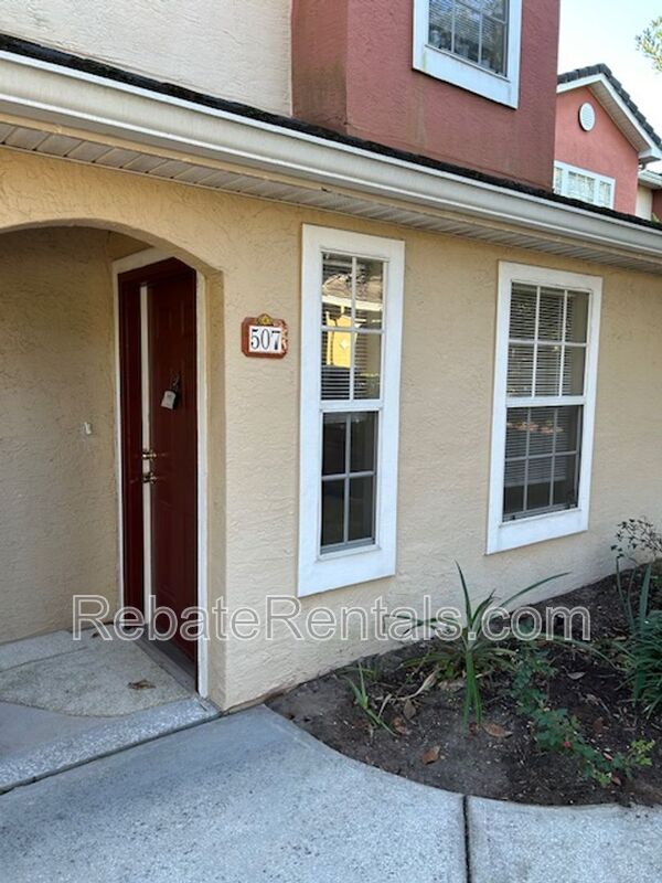 Foto del edificio - 10075 Gate Pkwy N