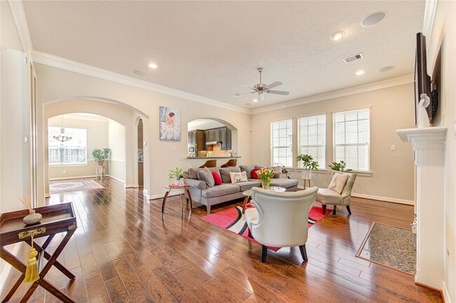 Building Photo - 1247 Sopris Dr