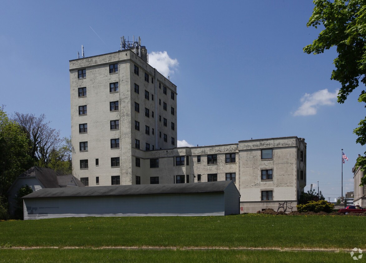 Foto del edificio - Parkway Tower