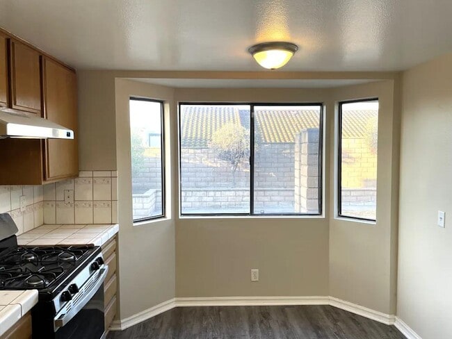 Foto del edificio - 4138 Kennedy Ct