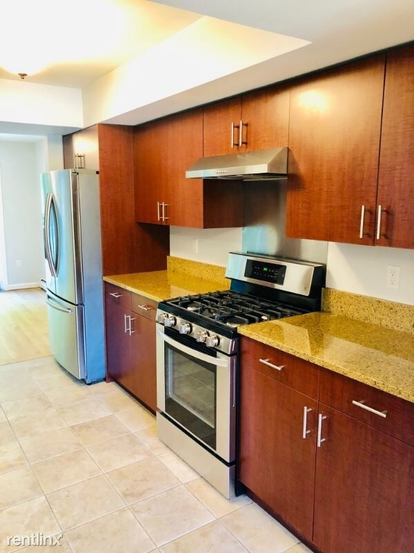 Building Photo - 3 br, 2.5 bath Townhome - 45 Tulip Tree Ln