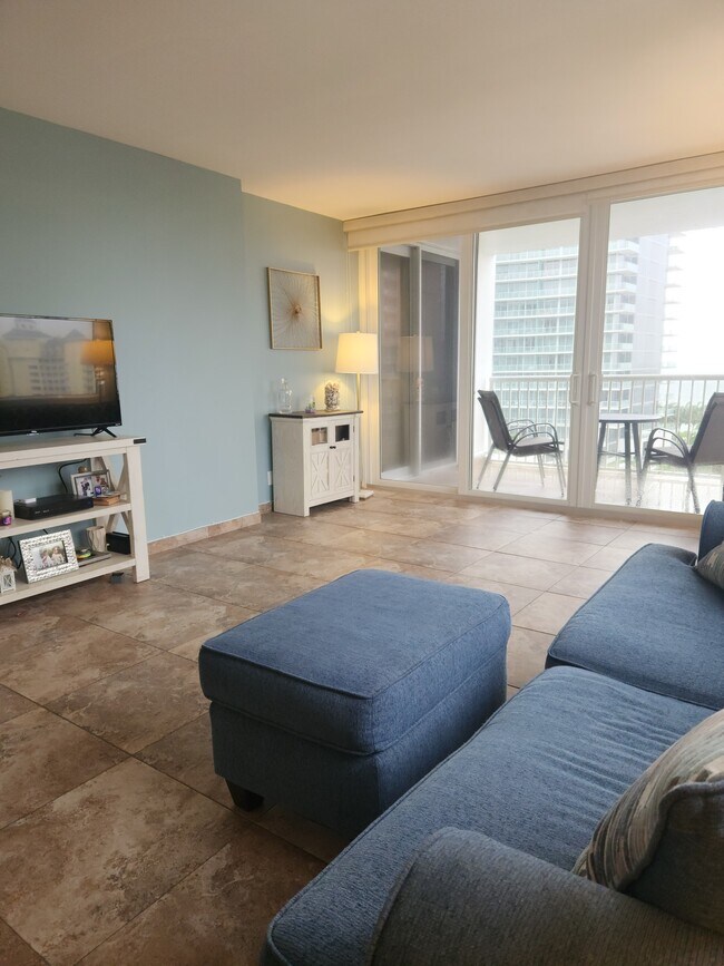 2200 NE 33rd Ave Unit 10k, Fort Lauderdale, FL 33305 Condo for Rent