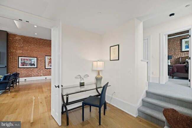 Foto del edificio - 725 5th St SE