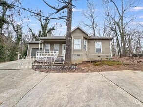 Building Photo - 68 Guthrie Pl