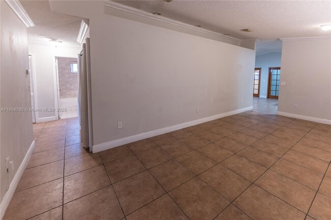 Foto del edificio - 7553 W 4th Ct